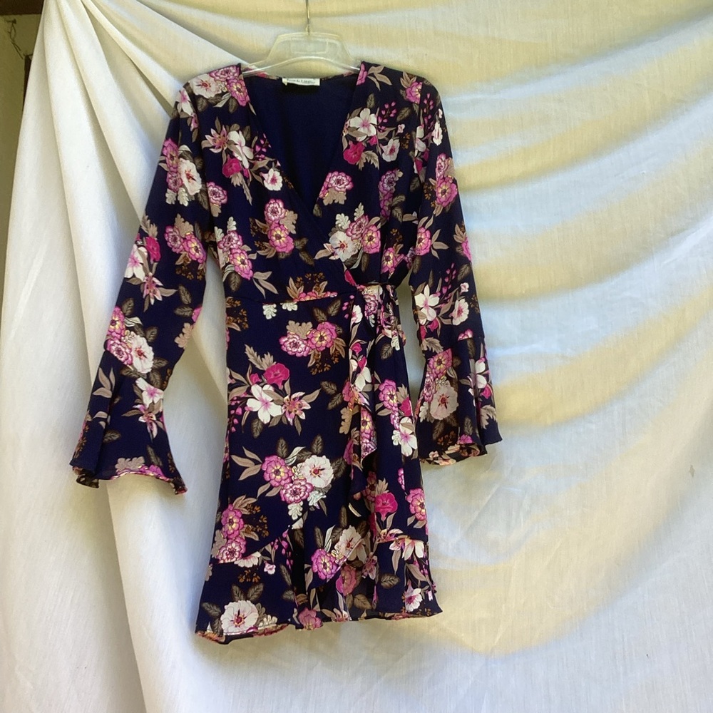 Peach Love California Navy Floral true wrap Dress with bell sleeves, size small